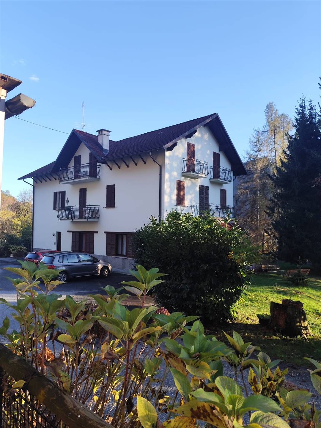 Casa vacanza uso turstico A pochi minuti dal centro di Santa Maria Maggiore in un contesto con giardino e parcheggio comune, affittiamo all'interno 