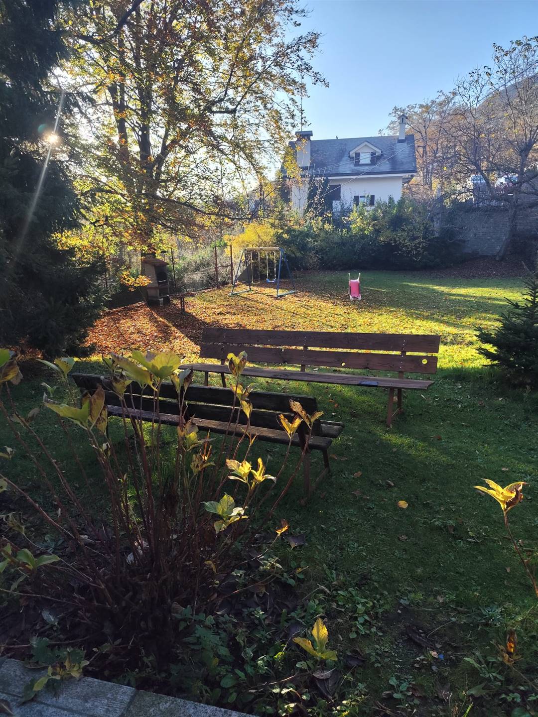 Solo casa vacanza uso turistico A pochi minuti dal centro di Santa Maria Maggiore in un contesto con giardino e parcheggio comune, affittiamo 