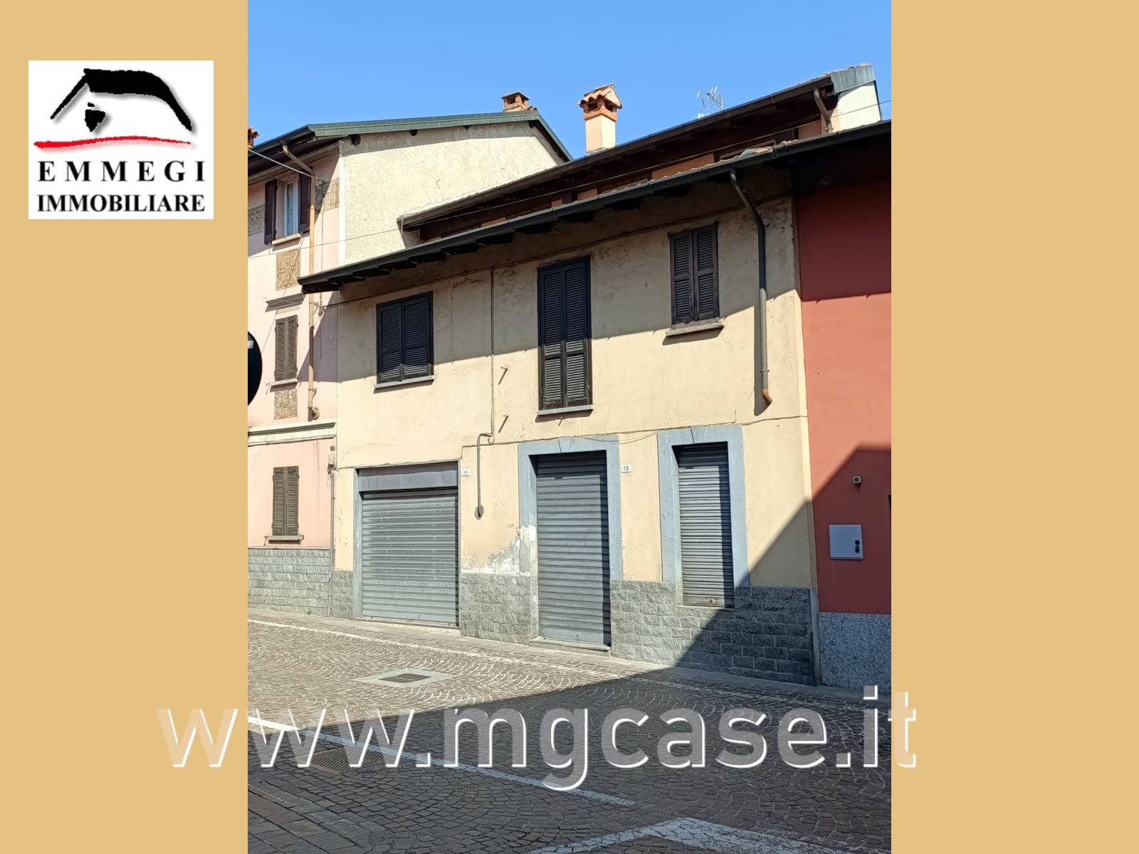 Cerchi una casa indipendente, in centro paese, vicino a tutti i servizi –scuole/negozi/farmacia/medici – non hai il pollice verde o non hai tempo per 
