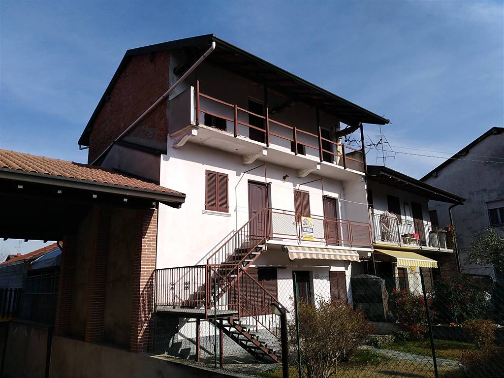 Casa semi indipendente abitabile a Bogogno