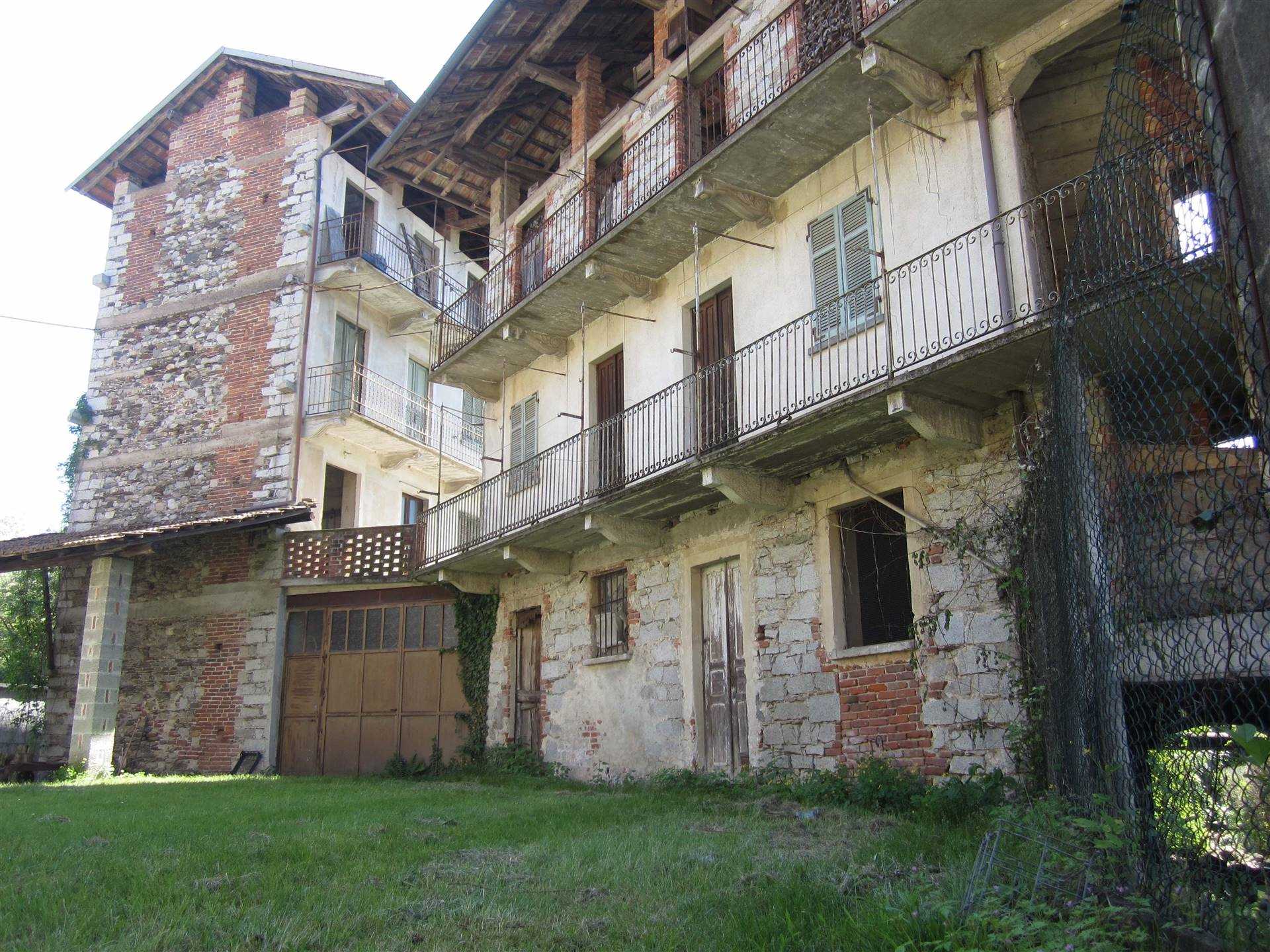 Vendita Rustico casale BORGOMANERO