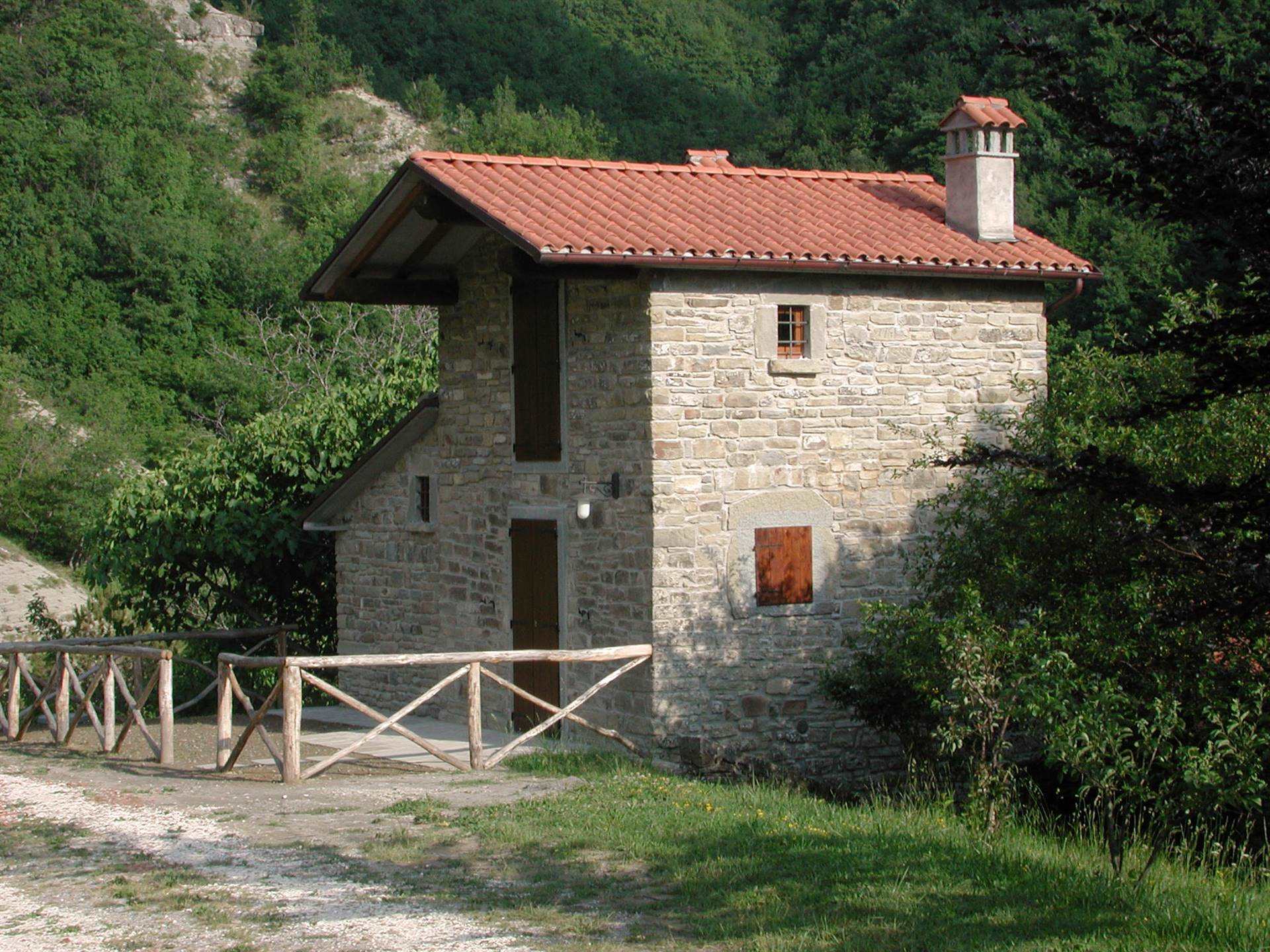 MARRADI, Detached house for rent of 38 Sq. mt., Restored, Heating Individual heating system, Energetic class: E, placed at Ground, composed by: 2 