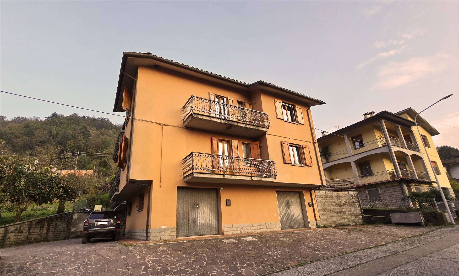 **Appartamento in Vendita a Biforco, Marradi (FI)** Scopri questo splendido appartamento situato nella tranquilla frazione di Biforco, nel comune di 