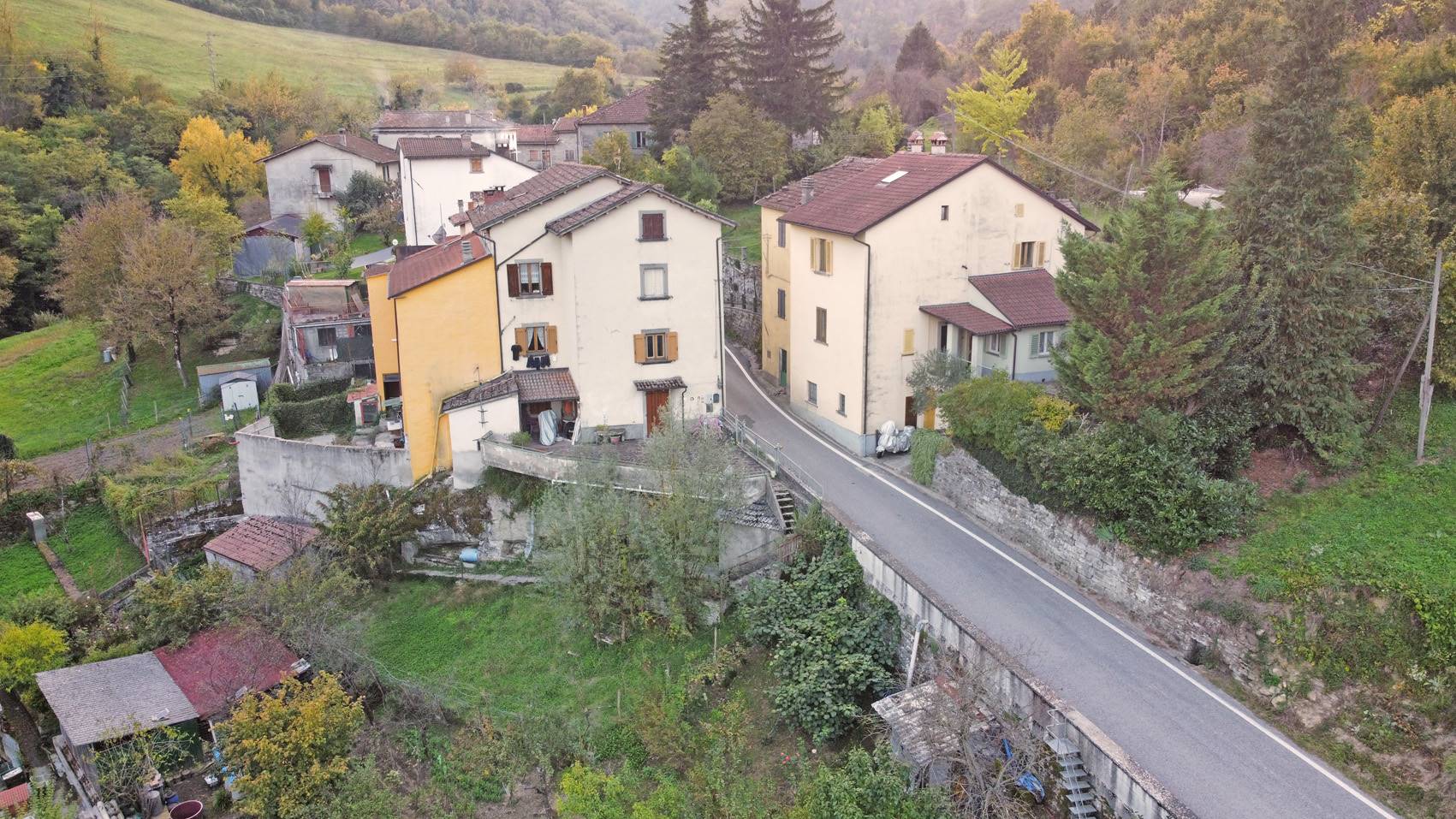 CAMURANO, MARRADI, Wohnung zu verkaufen von 70 Qm, Bewohnbar, Heizung Unabhaengig, Energie-klasse: F, am boden Land, zusammengestellt von: 3 Raume, 