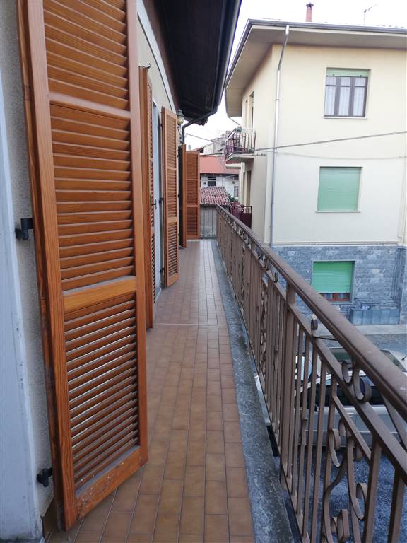 balcone verso cortile