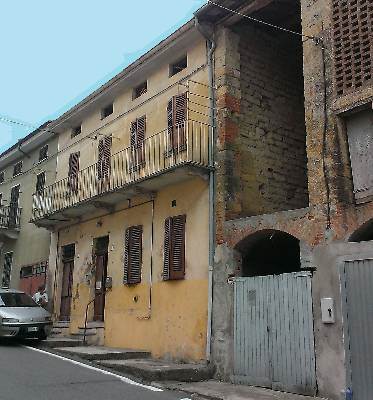 Casa semi indipendente in Conzano a Conzano