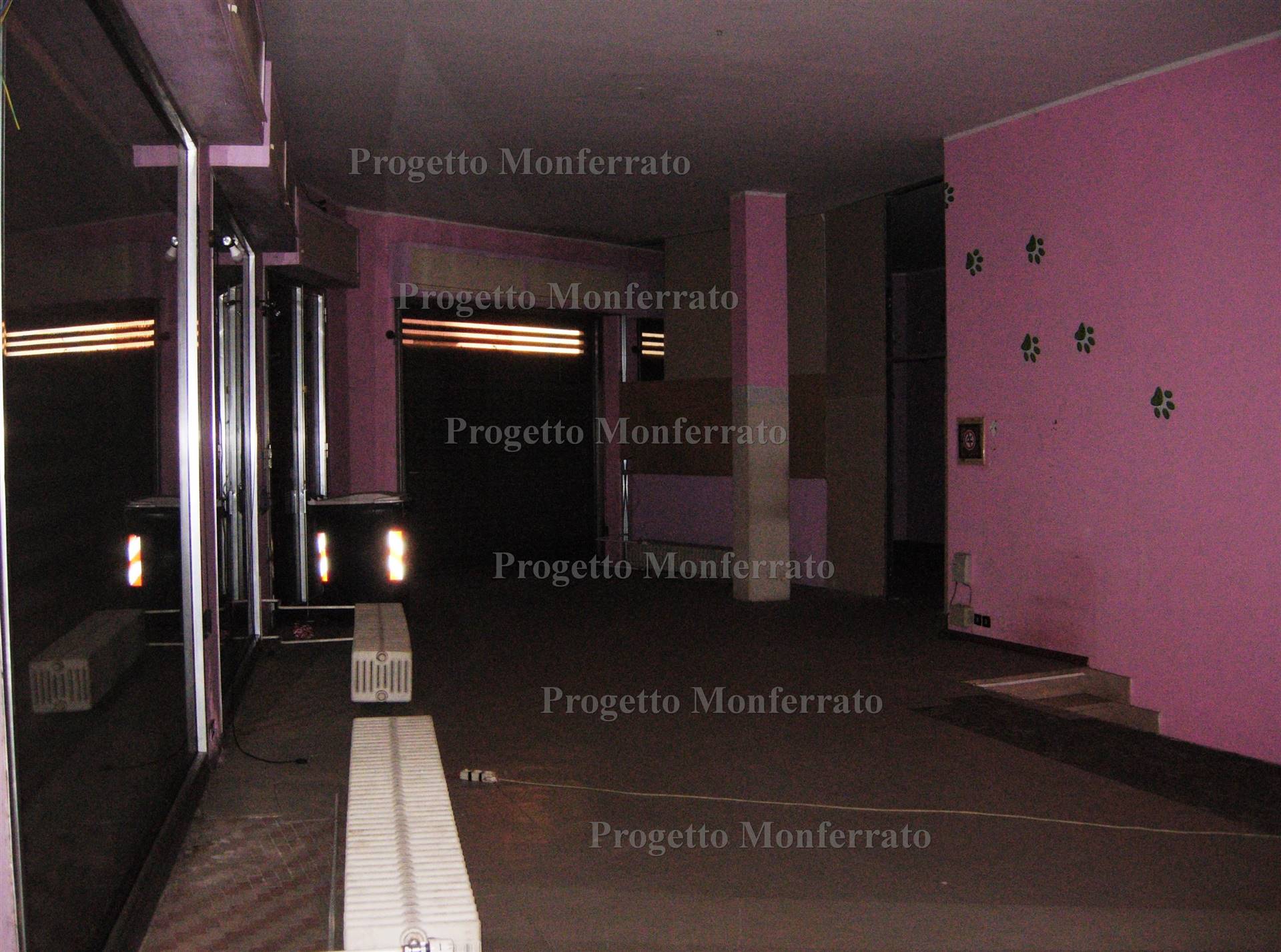 INTERNO