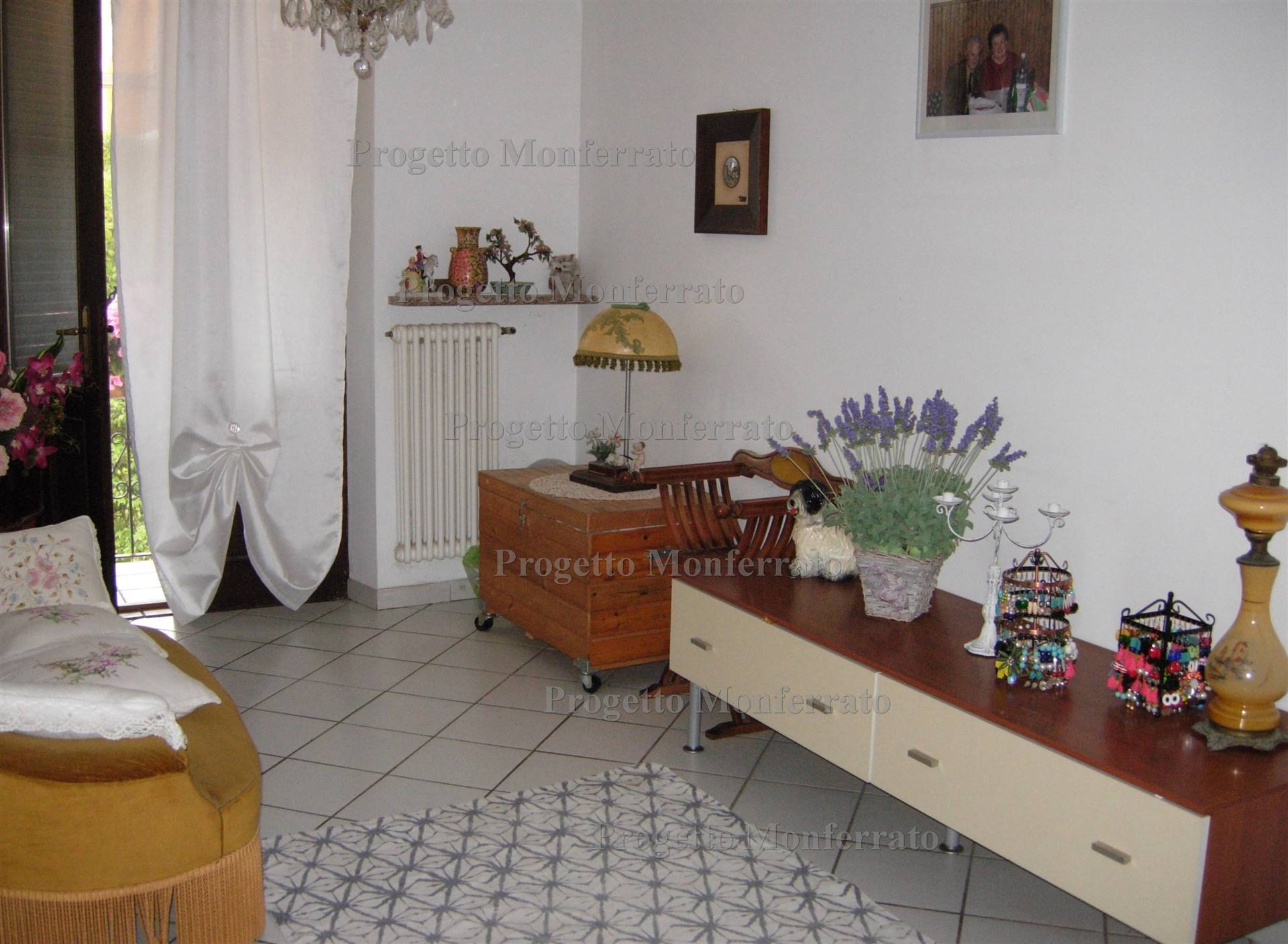 INTERNO