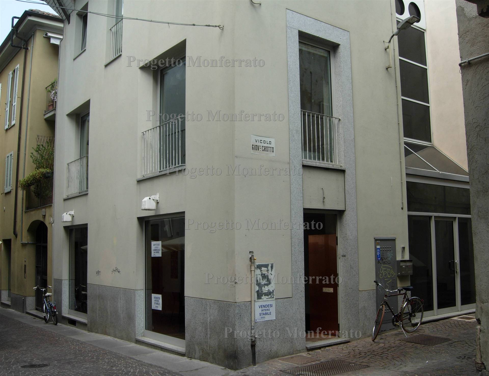 ESTERNO