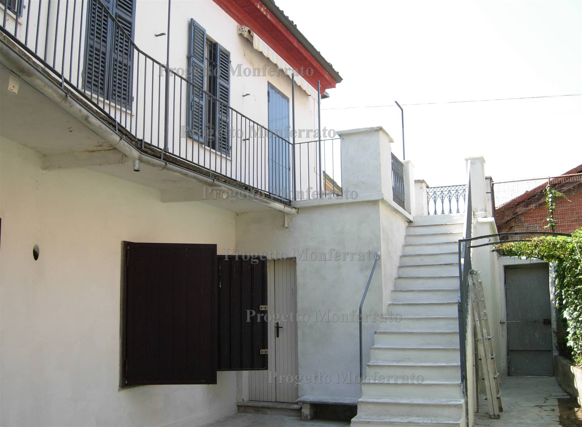 ESTERNO