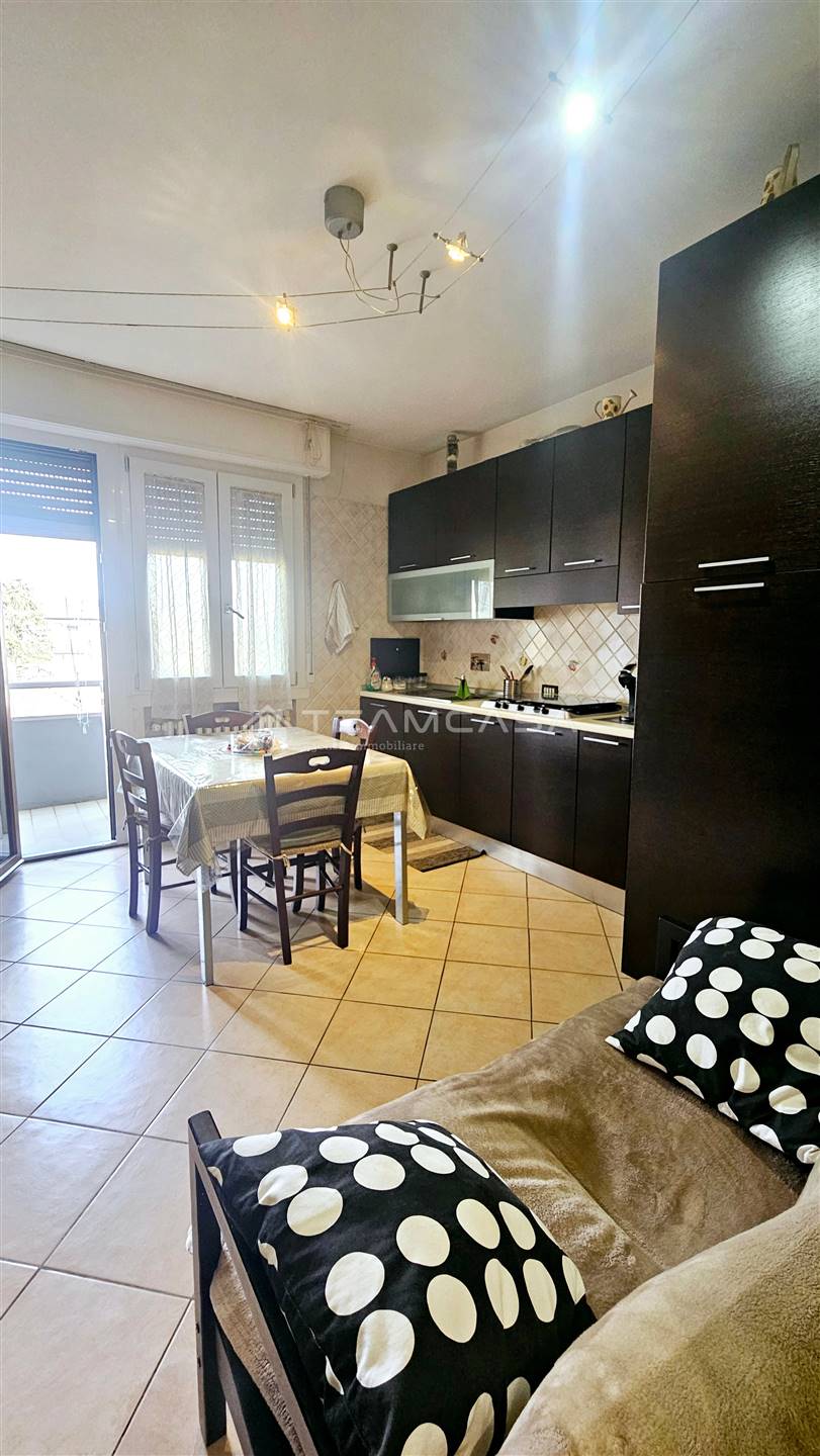 sala a vista cucina
