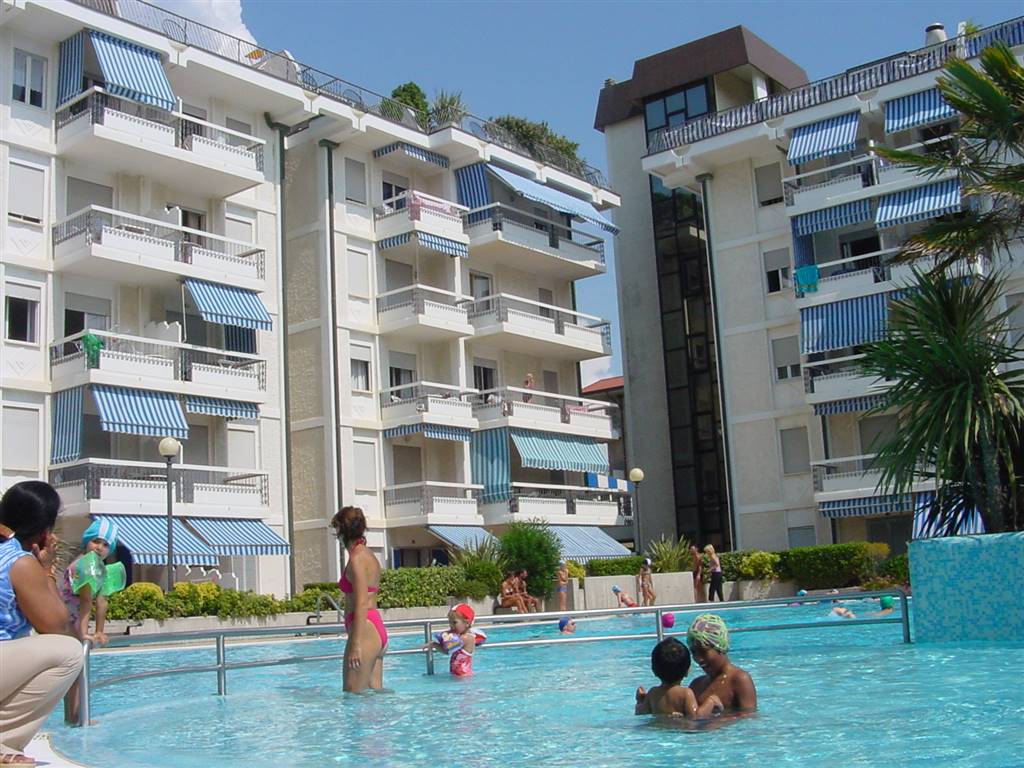 Esterno piscina